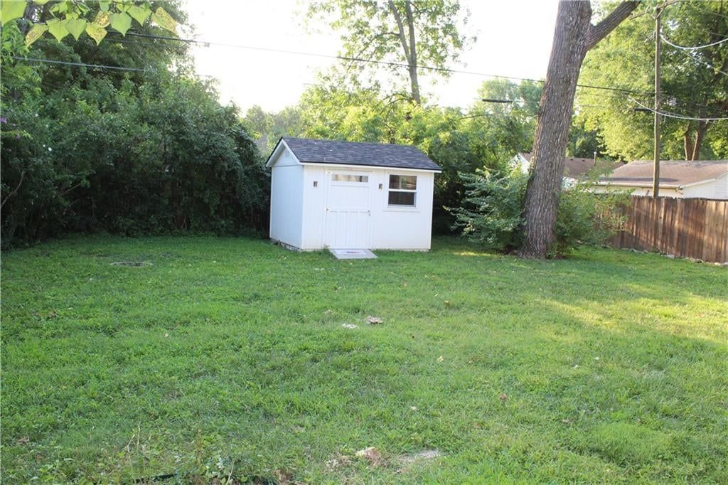 7609 Foster Street — photo 12