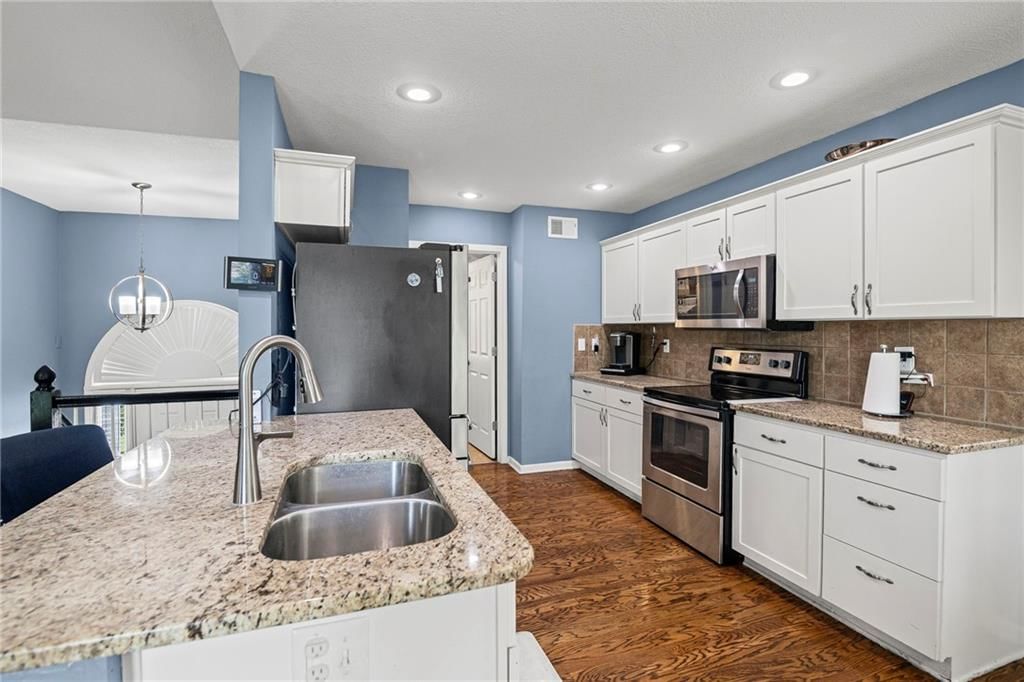 3708 N 112th Street — photo 5