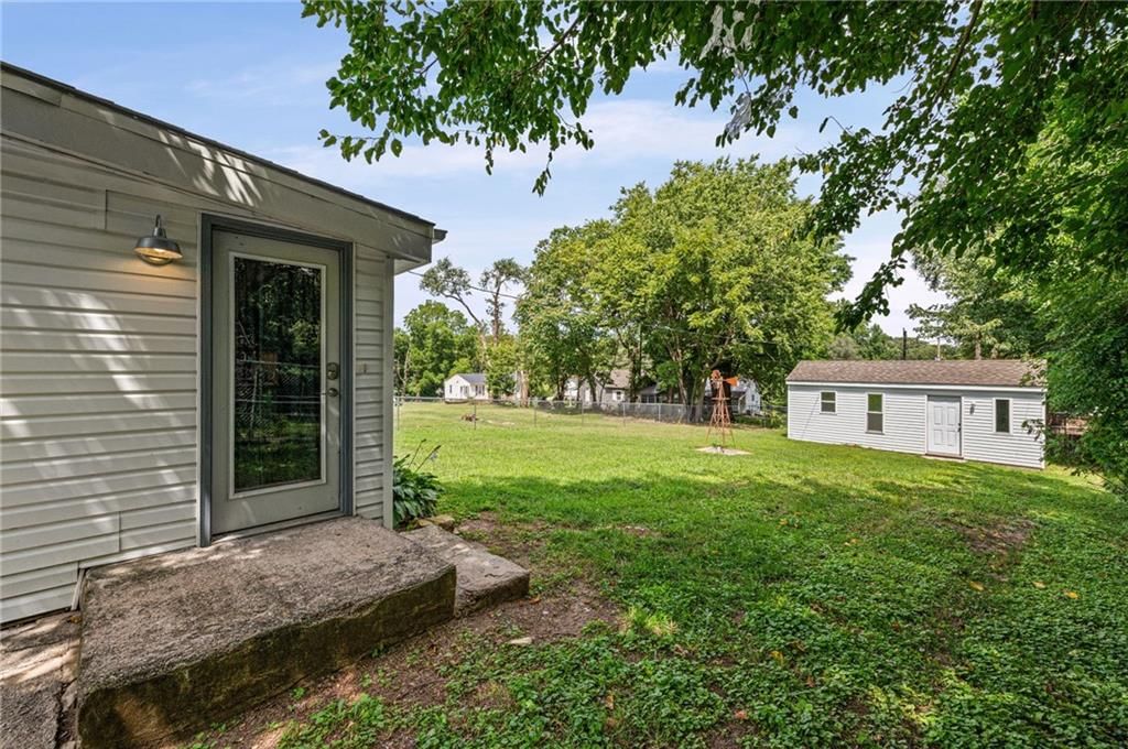 1138 Kansas Street — photo 14