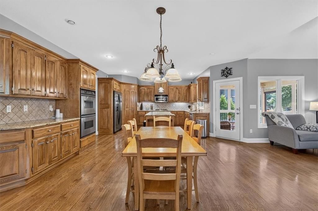 14804 Carter Street — photo 23