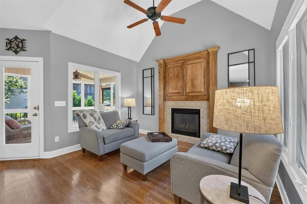 14804 Carter Street — photo 33