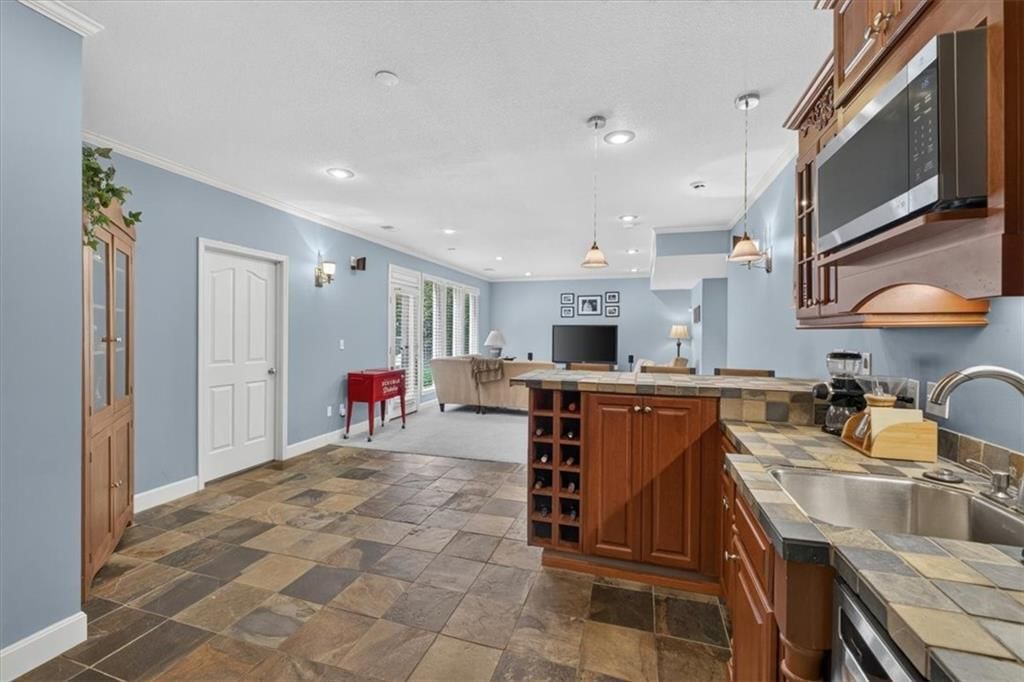 14804 Carter Street — photo 44