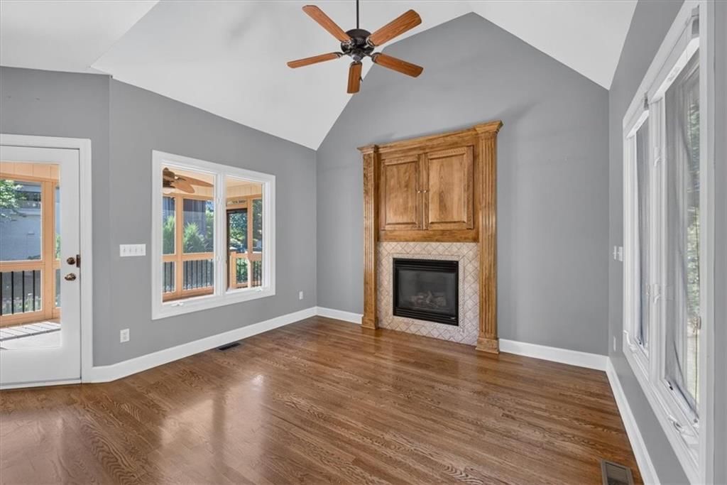 14804 Carter Street — photo 76