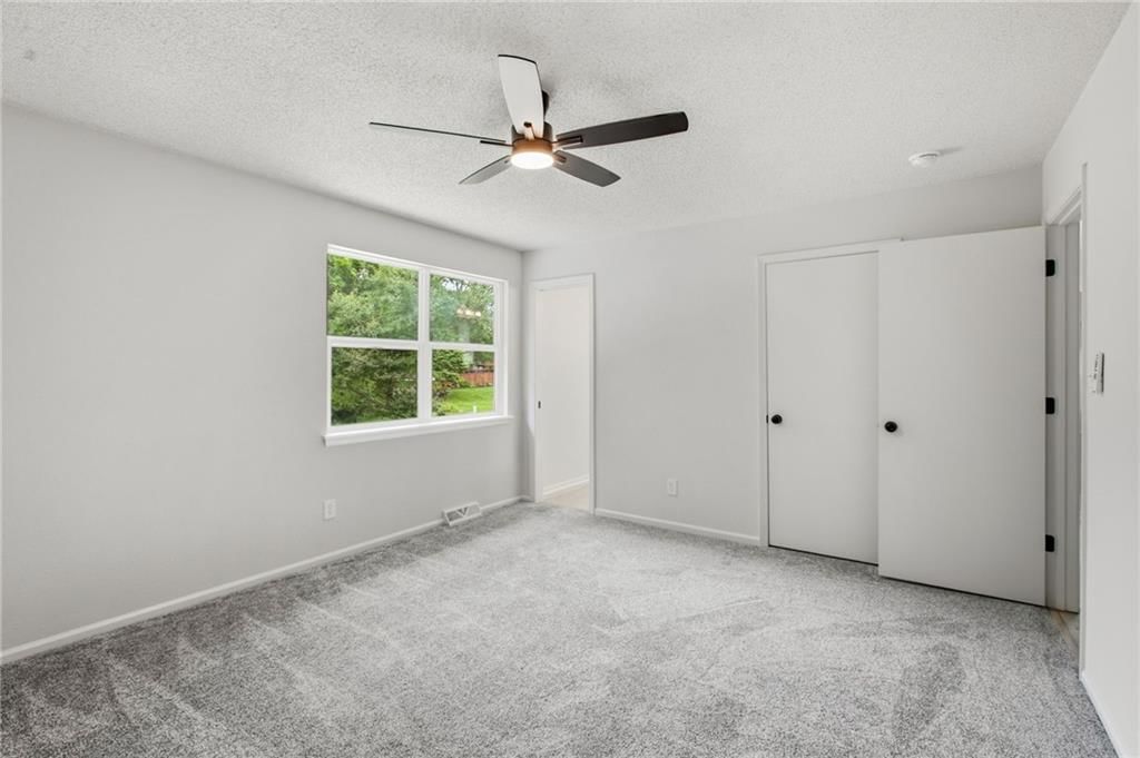 3702 NE Grant Street — photo 23