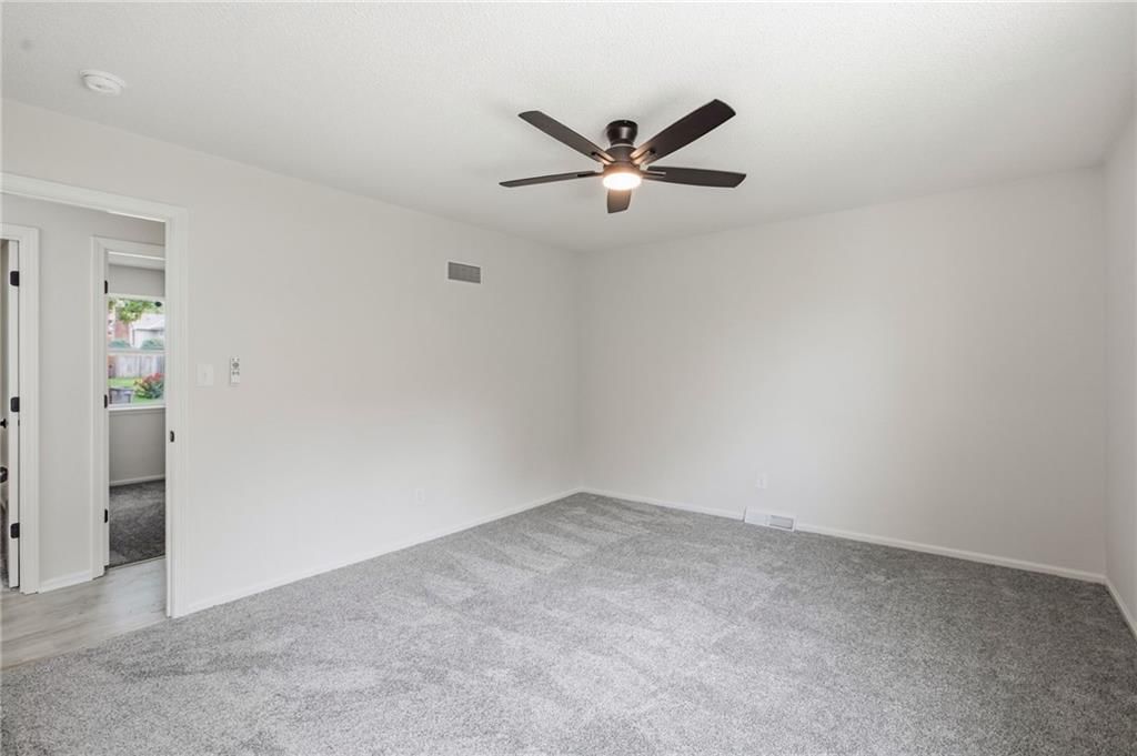3702 NE Grant Street — photo 24