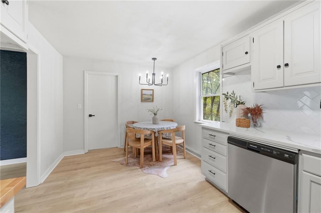 Photo 10 of 32 - 17249 S Prospect Avenue, Belton, MO 64012