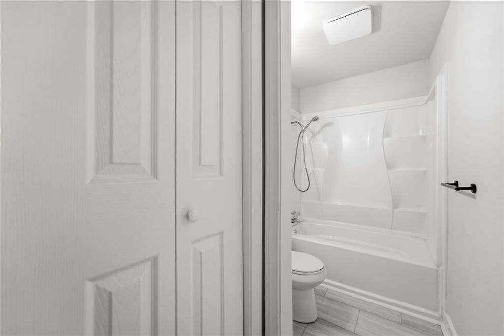 Photo 15 of 32 - 17249 S Prospect Avenue, Belton, MO 64012