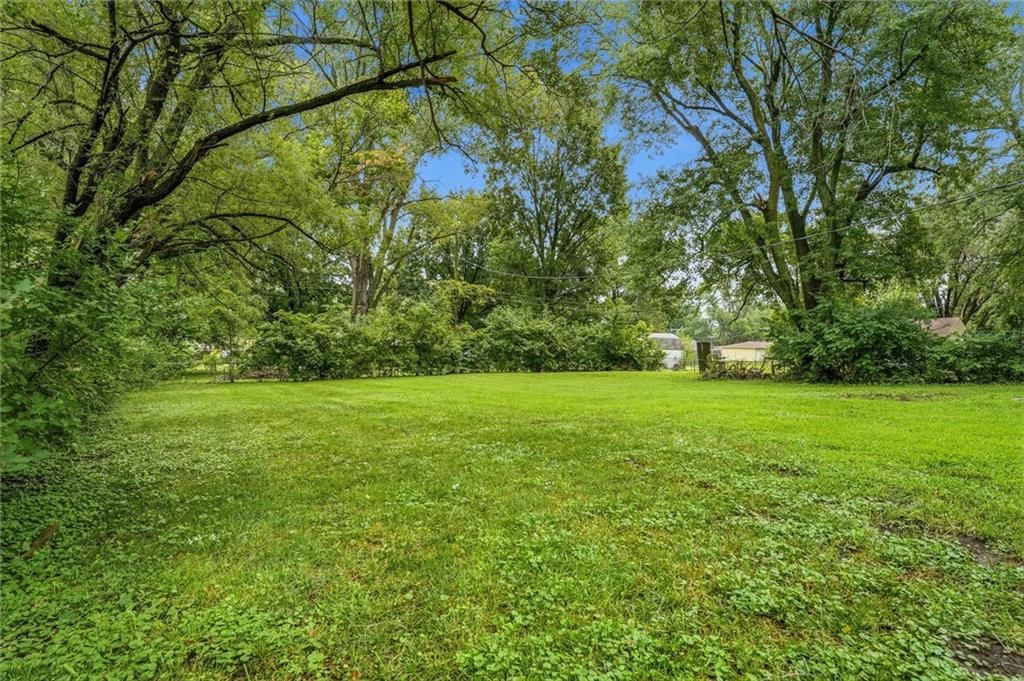 Photo 27 of 32 - 17249 S Prospect Avenue, Belton, MO 64012