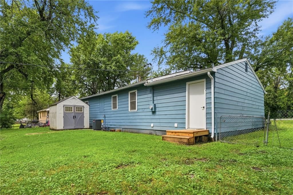 Photo 31 of 32 - 17249 S Prospect Avenue, Belton, MO 64012