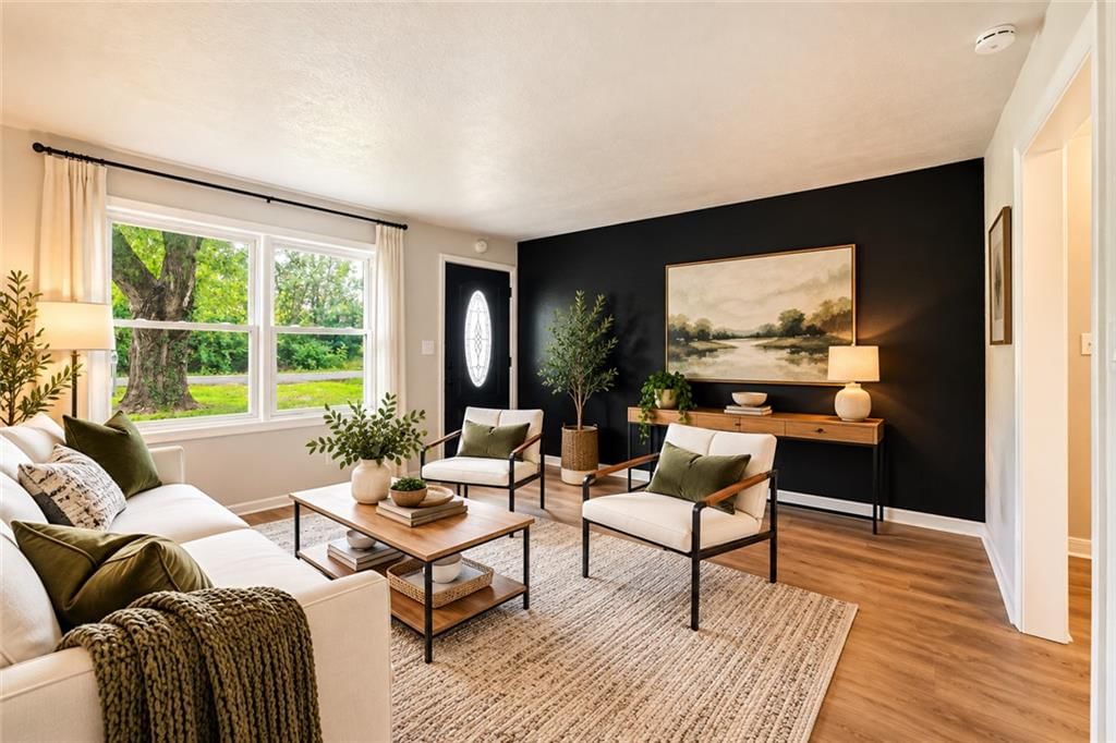 17249 S Prospect Avenue, Belton, MO: listing photo 2