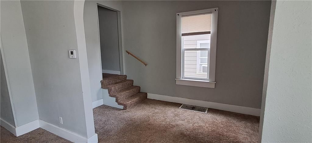 304 Alabama Street — photo 4