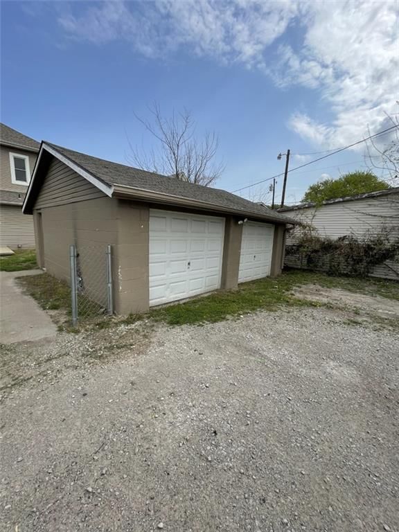 304 Alabama Street — photo 23