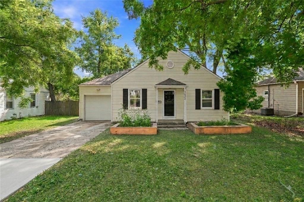 7533 Marty Street — photo 1