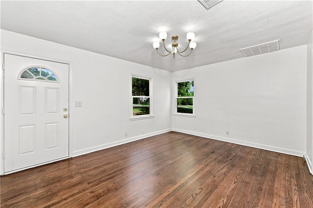 7533 Marty Street — photo 4