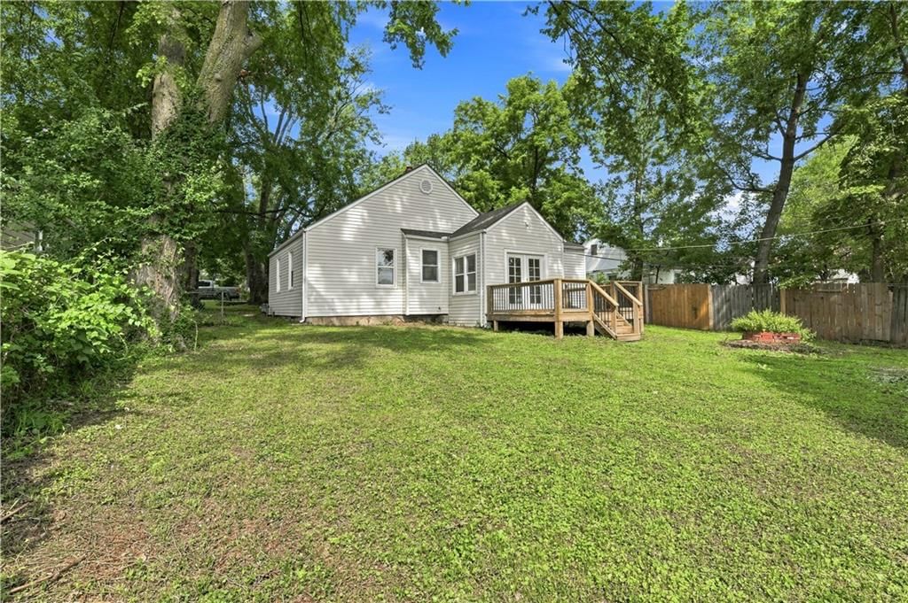 7533 Marty Street — photo 18