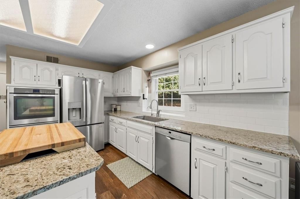 9402 W 47th Terrace — photo 11
