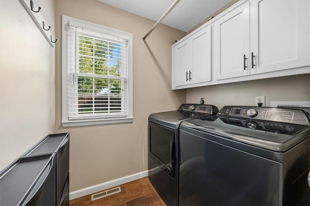 9402 W 47th Terrace — photo 13