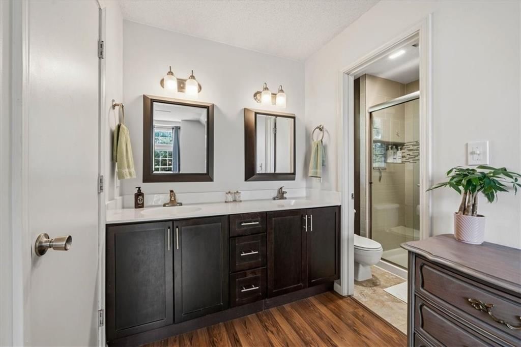 9402 W 47th Terrace — photo 16