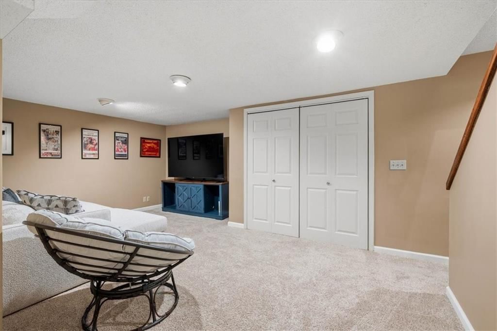 9402 W 47th Terrace — photo 24