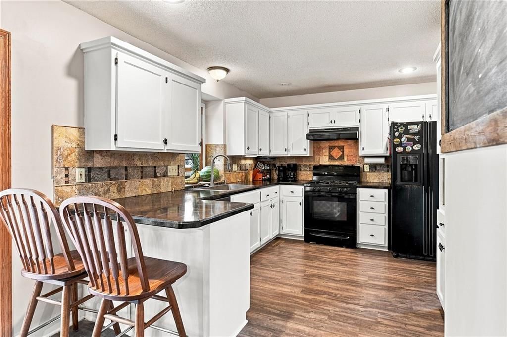 1207 SW Eastman Court — photo 11