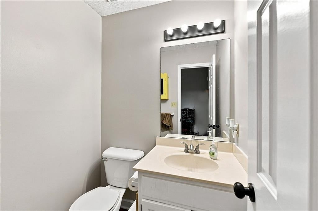 1207 SW Eastman Court — photo 14