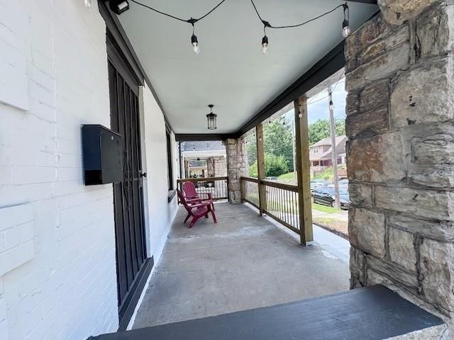 1219 E 41st Street — photo 36