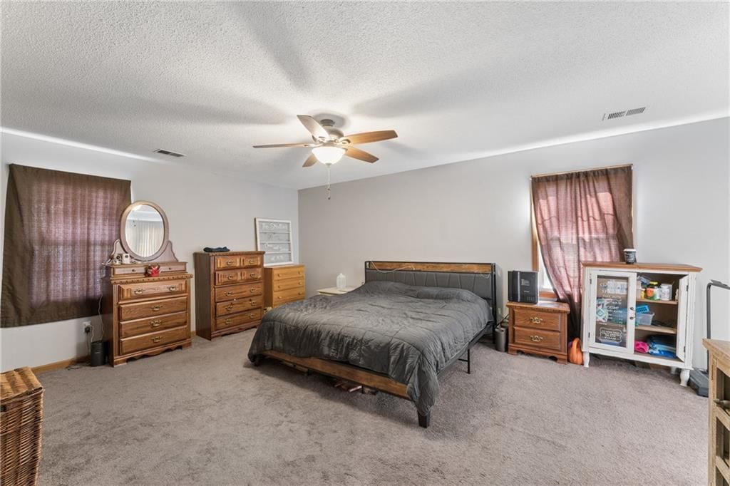 909 Daisy Street — photo 22