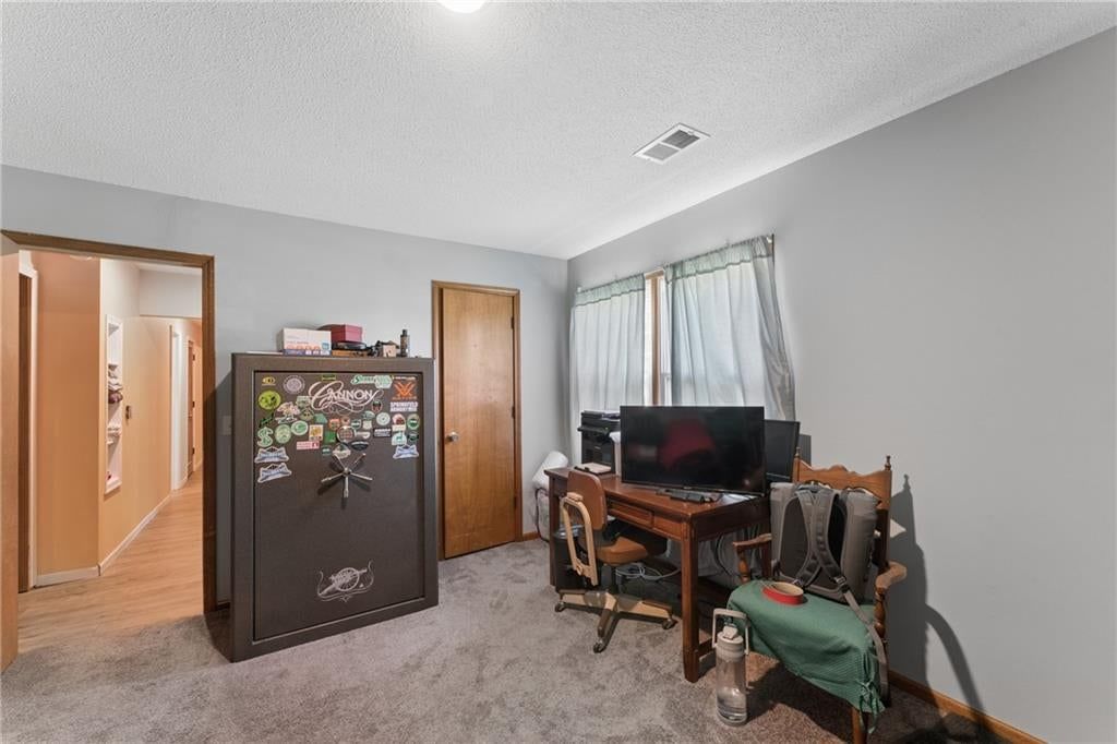 909 Daisy Street — photo 30