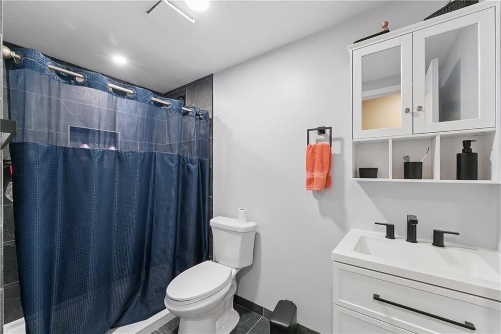 909 Daisy Street — photo 33
