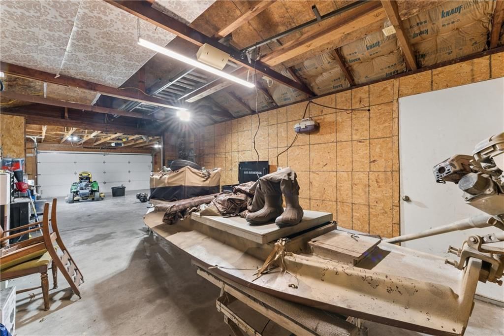 909 Daisy Street — photo 36
