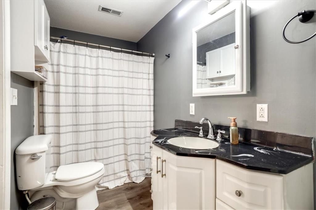 204 W Pearl Street — photo 15