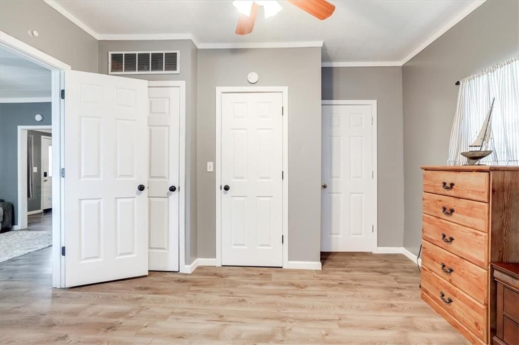 204 W Pearl Street — photo 19