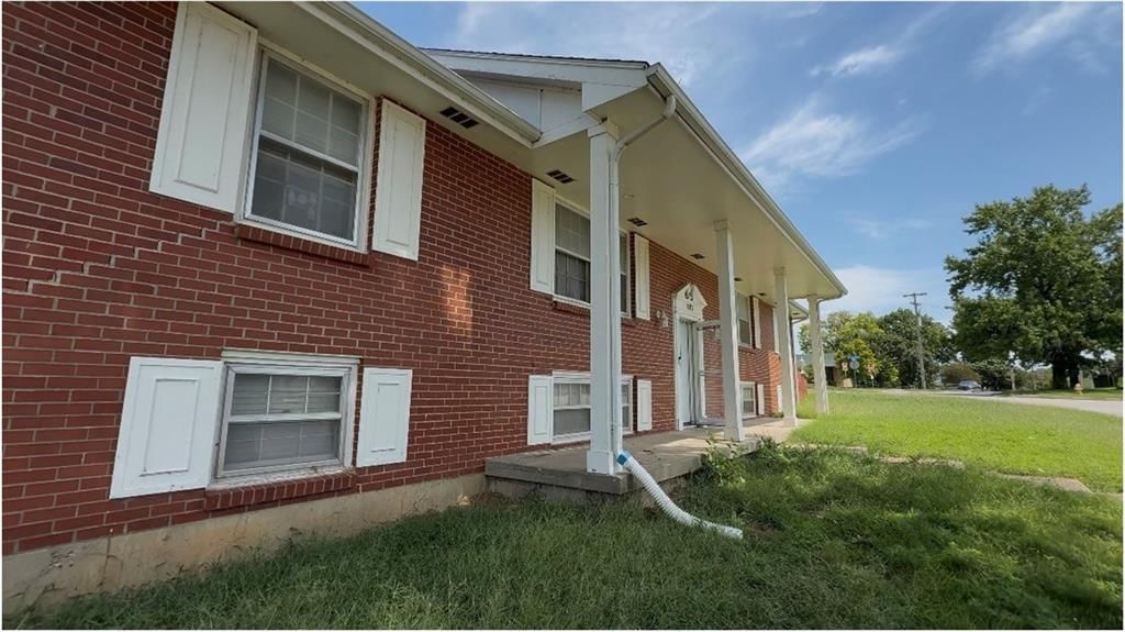 101 W Insley Avenue — photo 1