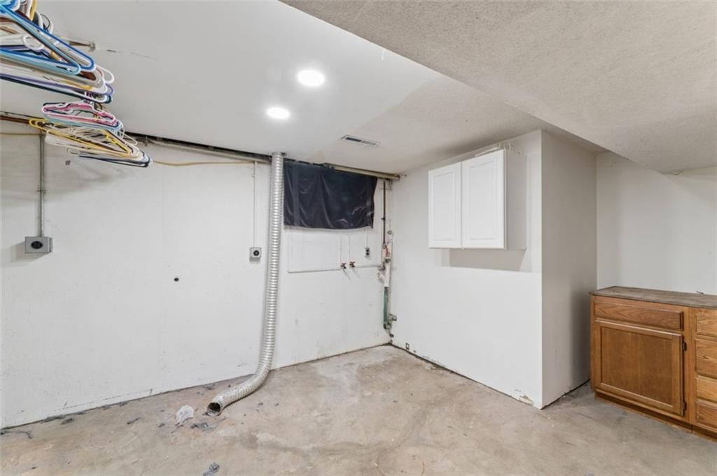 101 W Insley Avenue — photo 42