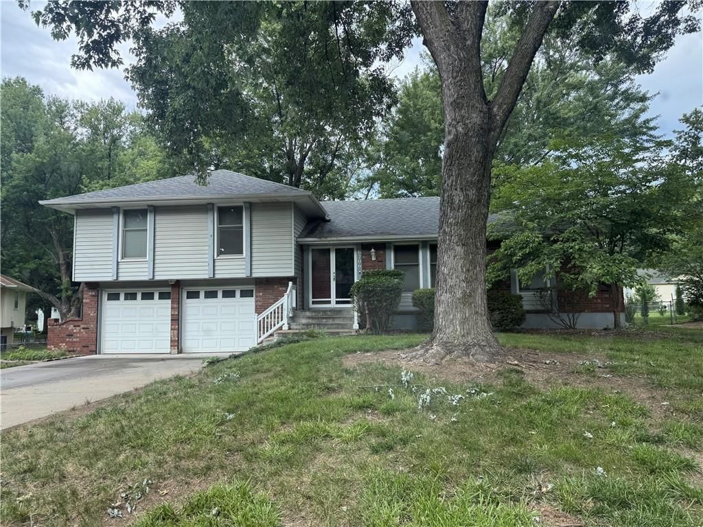 6206 Hallet Street, Shawnee, KS