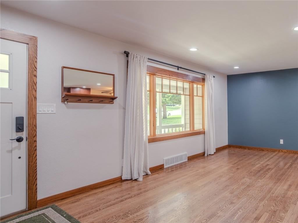 4716 W 61st Street — photo 16