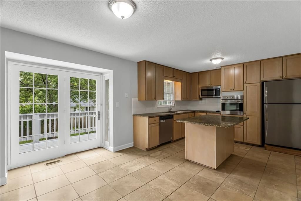 1235 SW Horizon Drive — photo 7