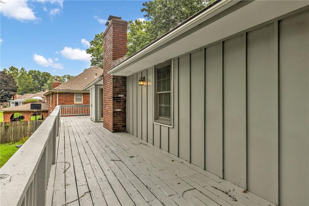 1235 SW Horizon Drive — photo 23