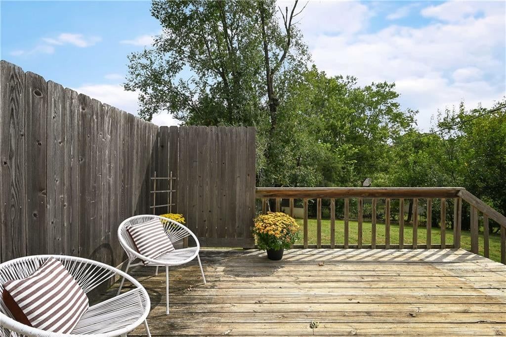 303 SW Pinnell Drive — photo 5