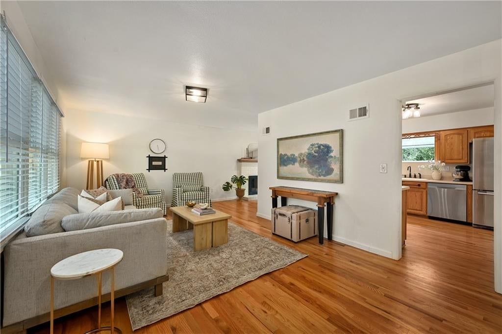 303 SW Pinnell Drive — photo 8