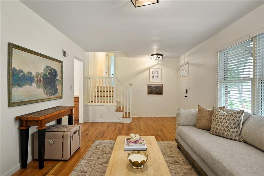 303 SW Pinnell Drive — photo 14