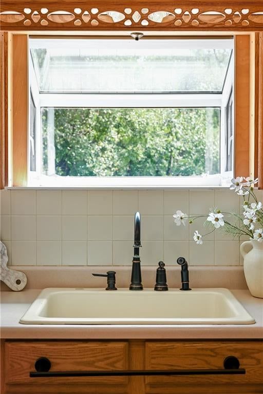 303 SW Pinnell Drive — photo 17