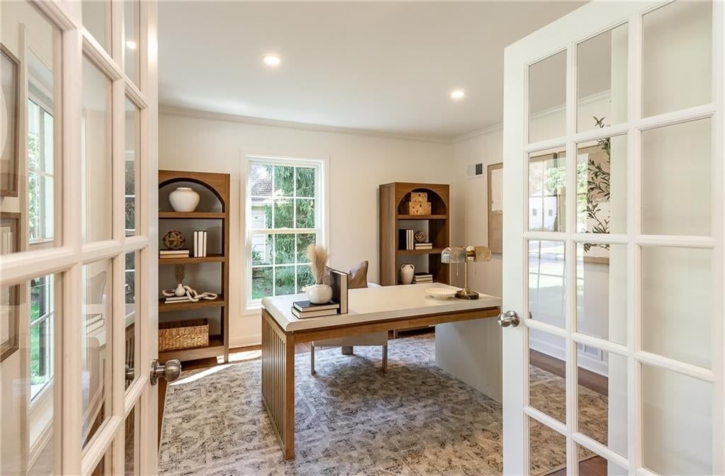 Photo 6 of 44 - 9308 Alhambra Street, Prairie Village, KS 66207