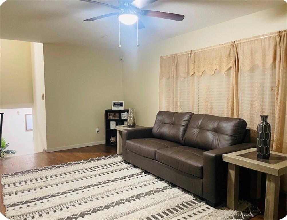 11703 Belmont Avenue — photo 12
