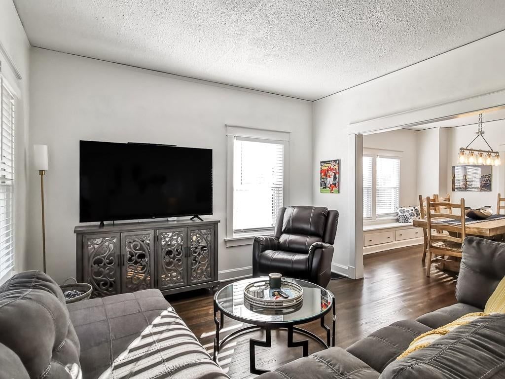 4548 Mercier Street — photo 15