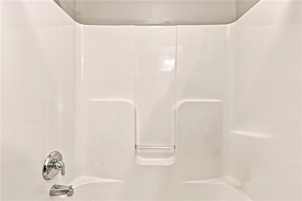 Photo 28 of 40 - 906 SW Bobcat Street, Oak Grove, MO 64075