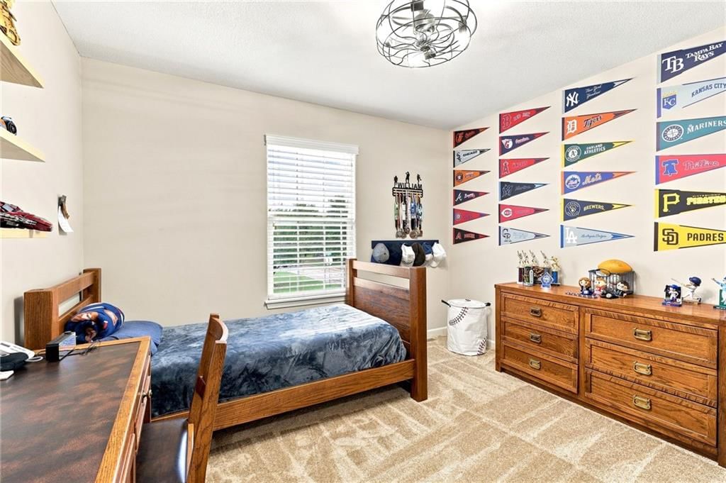 Photo 29 of 40 - 906 SW Bobcat Street, Oak Grove, MO 64075