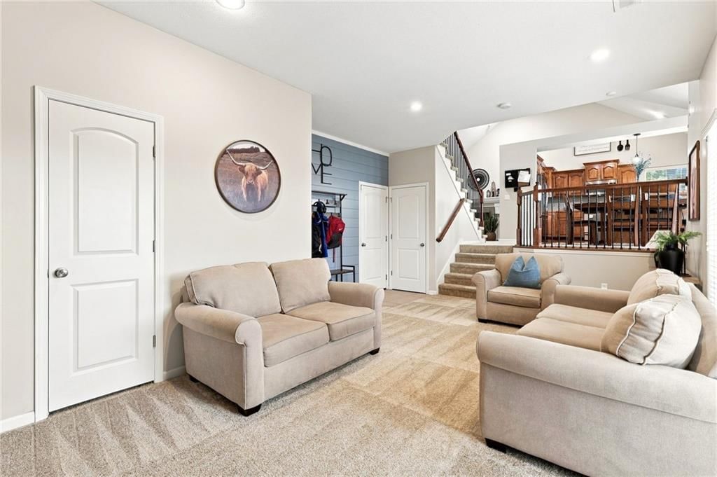 Photo 19 of 40 - 906 SW Bobcat Street, Oak Grove, MO 64075