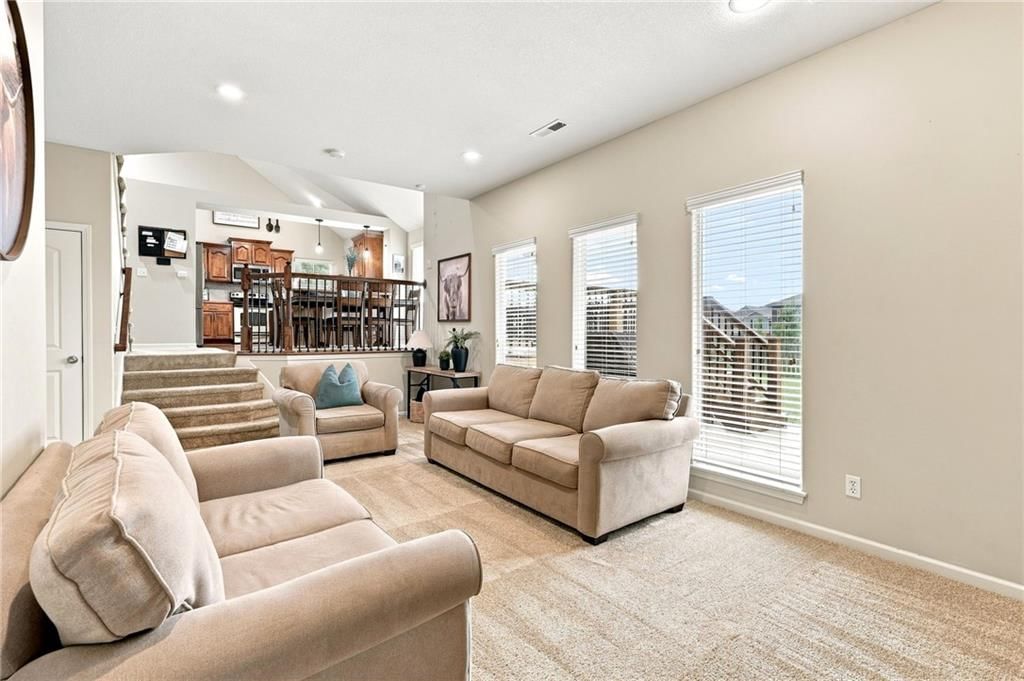 Photo 20 of 40 - 906 SW Bobcat Street, Oak Grove, MO 64075