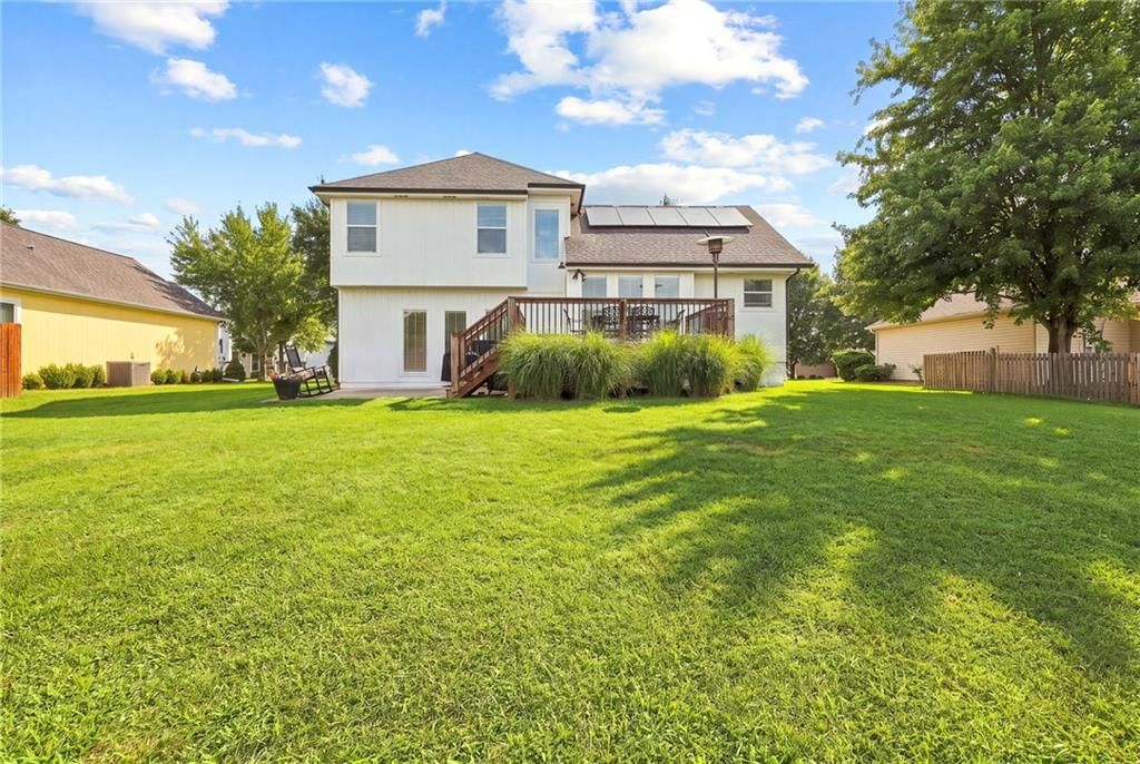 Photo 36 of 40 - 906 SW Bobcat Street, Oak Grove, MO 64075